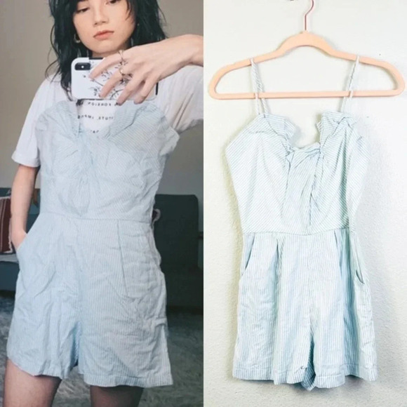 THREADS 4 THOUGHT Light‎ Blue Pinstripe Romper Size Small - Picture 1 of 9